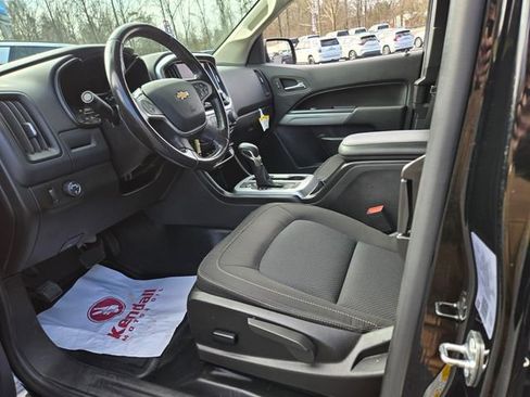 Used 2022 Chevrolet Colorado LT w/ Fleet Safety Package image 9