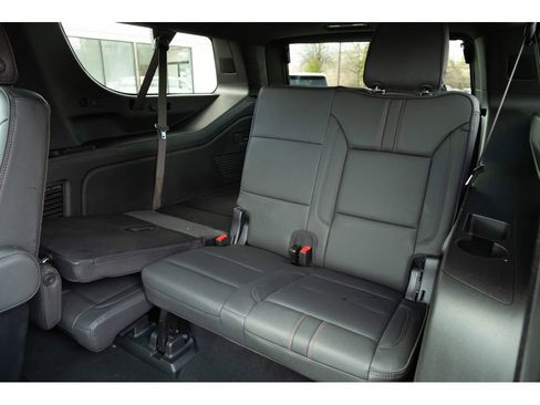 Used 2025 Chevrolet Suburban RST w/ Comfort Package image 13