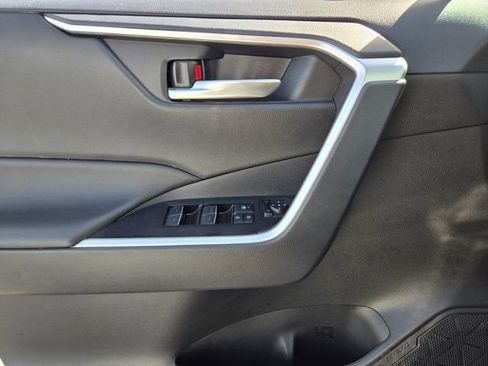 Certified 2025 Toyota RAV4 XLE image 18
