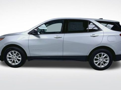 Used 2019 Chevrolet Equinox LS w/ LS Convenience Package AWD/4WD image 18