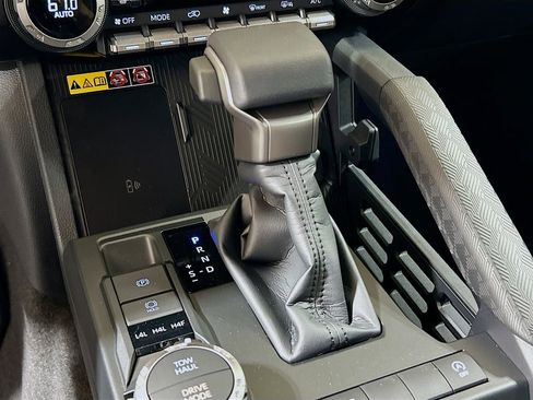 New 2026 Toyota 4Runner Limited AWD/4WD image 16