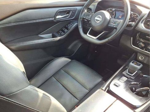 Certified 2023 Nissan Rogue SL w/ SL Premium Package FWD image 9