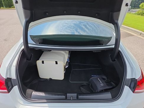 Used 2021 Mercedes-Benz CLA 250 4MATIC image 9