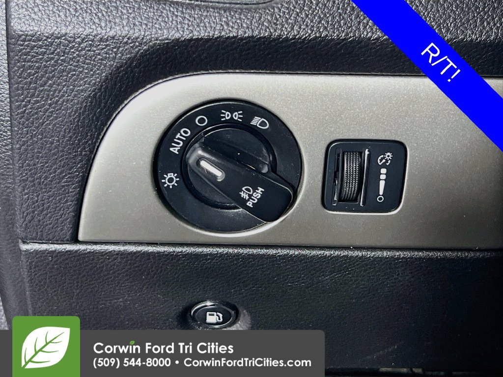 Used 2017 Dodge Durango R/T w/ Technology Group AWD/4WD image 20