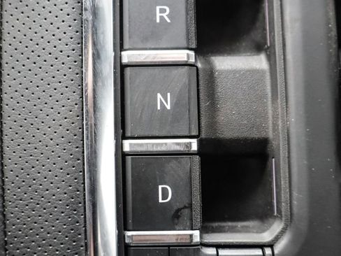 Used 2023 GMC Yukon AT4 w/ Technology Package image 25