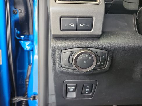 Used 2019 Ford F150 Raptor w/ Equipment Group 802A Luxury AWD/4WD image 15