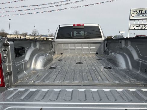 Used 2022 RAM 3500 Tradesman image 17