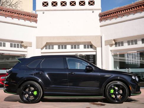 Used 2025 Bentley Bentayga AWD/4WD image 5