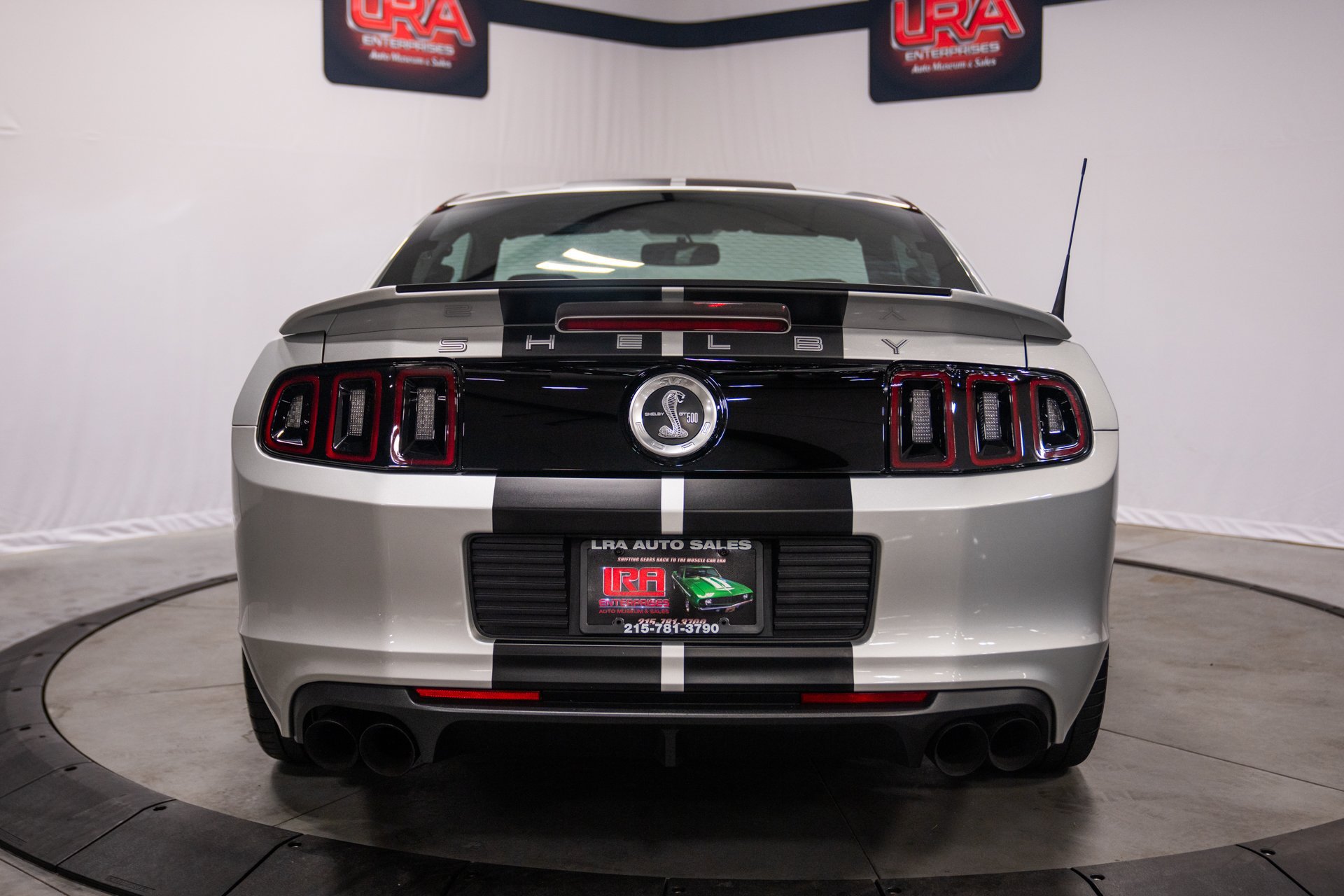 Used 2013 Ford Mustang Shelby GT500 RWD image 4
