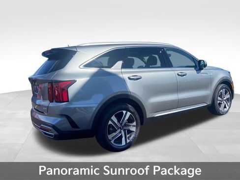 Used 2023 Kia Sorento SX Prestige w/ Panoramic Sunroof Package AWD/4WD image 8