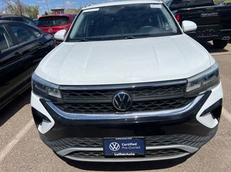 Used 2023 Volkswagen Taos SE w/ Panoramic Sunroof Package AWD/4WD video 2