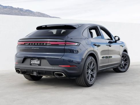 Certified 2025 Porsche Cayenne Coupe image 7