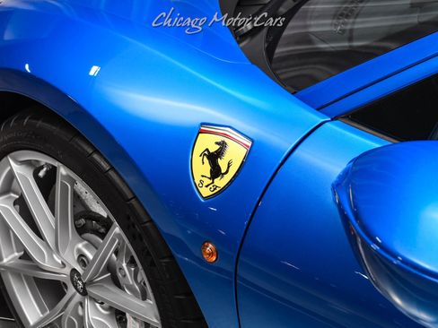 Used 2020 Ferrari 488 Pista Coupe RWD image 32
