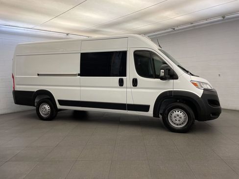 New 2026 RAM ProMaster 3500 w/ Crew Van Package image 2