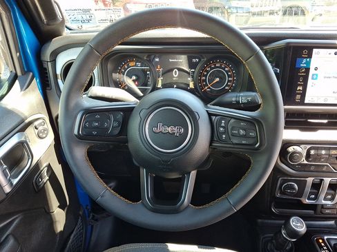 Used 2024 Jeep Wrangler Sport AWD/4WD image 18