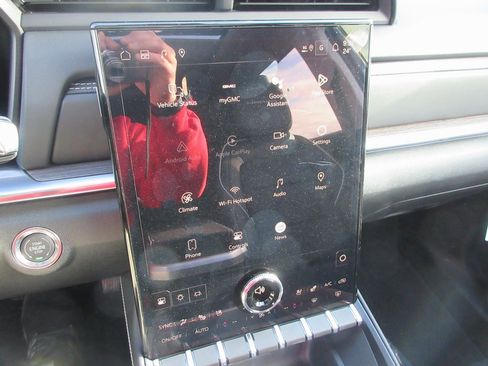 New 2026 GMC Terrain Denali image 17