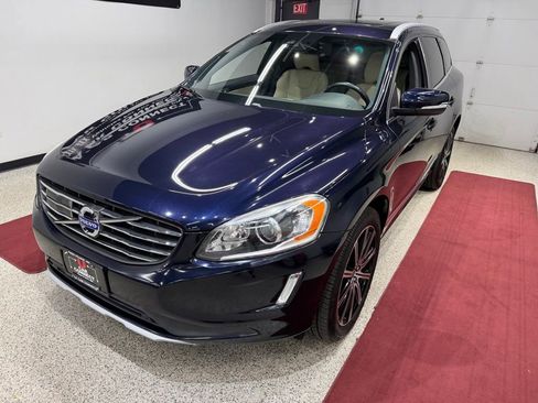 Used 2016 Volvo XC60 T5 Platinum FWD image 4