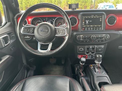 Used 2021 Jeep Gladiator Rubicon image 2