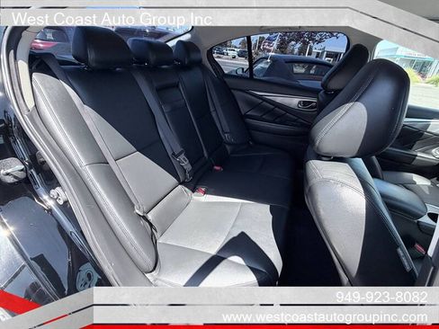 Used 2016 INFINITI Q50 3.0t Premium w/ Driver Assistance Package RWD image 16
