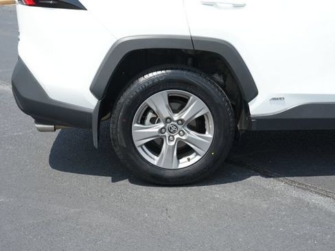 Used 2024 Toyota RAV4 XLE w/ Convenience Package AWD/4WD image 9