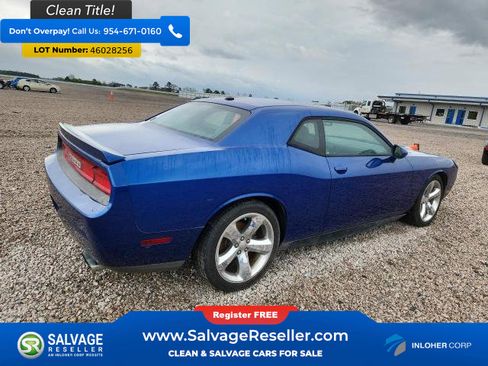 Used 2012 Dodge Challenger R/T image 4