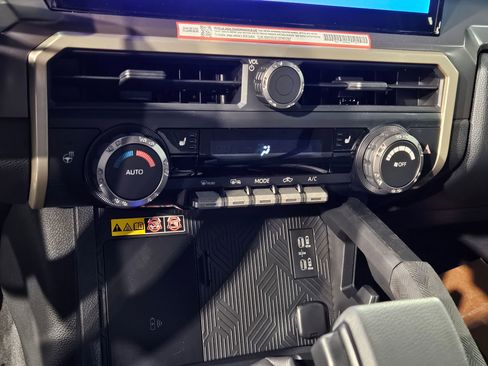 New 2026 Toyota Tacoma TRD Off-Road image 18