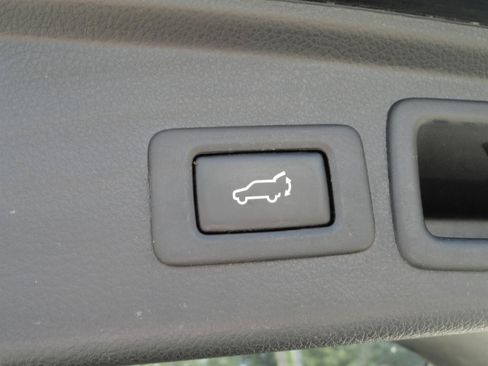 Used 2014 Subaru Forester 2.5i Touring AWD/4WD image 18