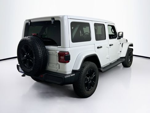 Used 2023 Jeep Wrangler Unlimited Sahara image 5