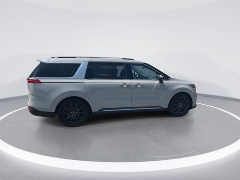 Used 2024 Kia Carnival SX Prestige FWD image 9