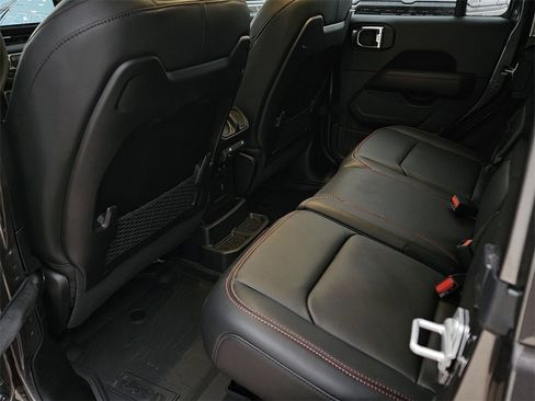 New 2025 Jeep Wrangler Unlimited Rubicon image 11