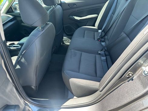 Used 2025 Nissan Altima 2.5 SV FWD image 20