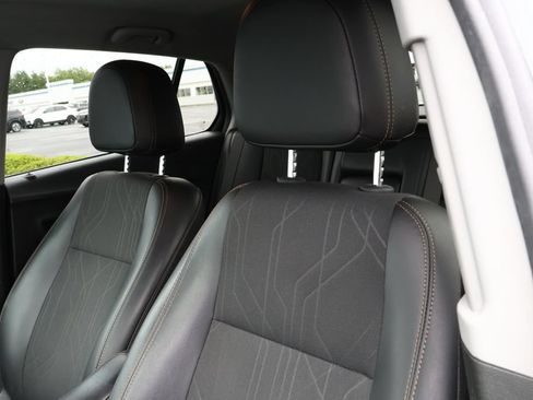Used 2019 Chevrolet Trax LT w/ Driver Confidence Package FWD image 11