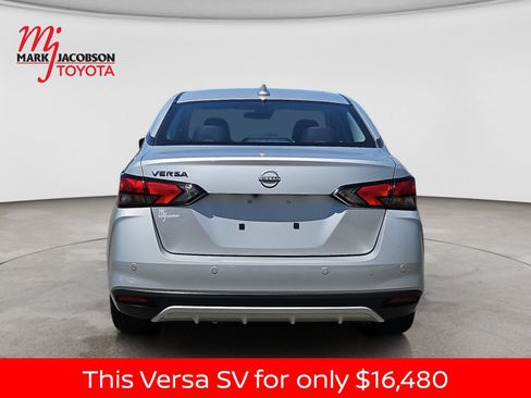 Used 2025 Nissan Versa SV FWD image 11