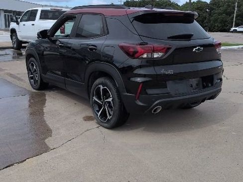 Used 2021 Chevrolet TrailBlazer RS w/ Convenience Package FWD image 4