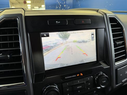 Used 2015 Ford F150 XLT w/ Equipment Group 302A Luxury AWD/4WD image 21