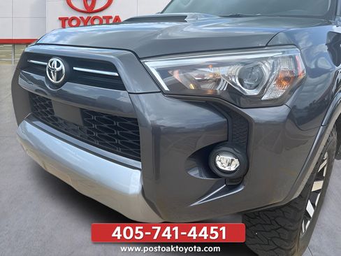 Used 2022 Toyota 4Runner TRD Off-Road AWD/4WD image 25