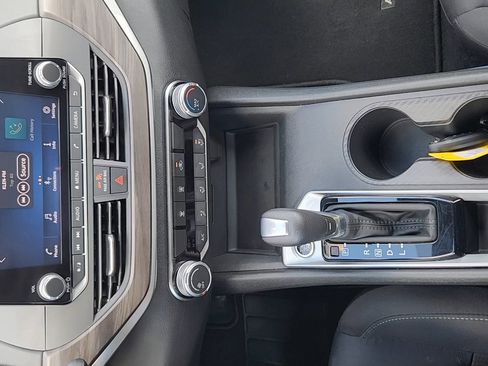 Used 2025 Nissan Altima 2.5 SV FWD image 15