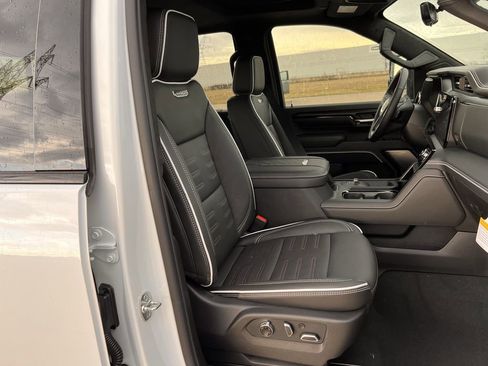 New 2026 GMC Sierra 2500 AT4X image 24