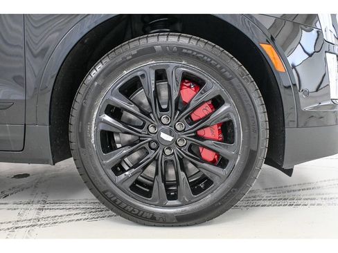 New 2026 Cadillac XT5 Sportv w/ LPO, Onyx Lite Package image 8