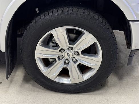 Used 2018 Ford F150 Platinum w/ Equipment Group 701A Luxury AWD/4WD image 10