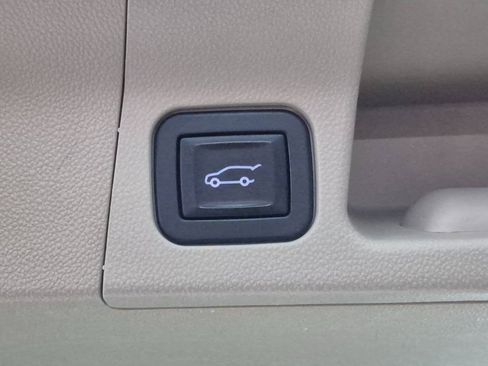 Used 2017 GMC Acadia Denali w/ Technology Package image 26