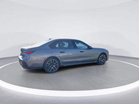 New 2025 BMW 760i xDrive image 8