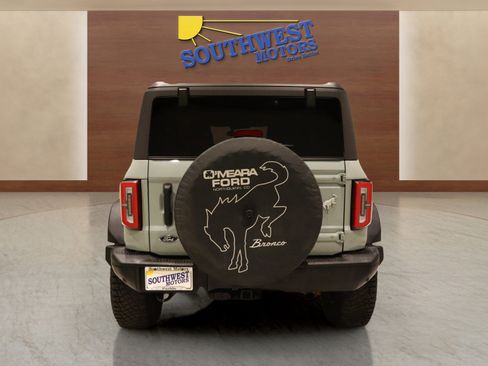 Used 2023 Ford Bronco Everglades image 3