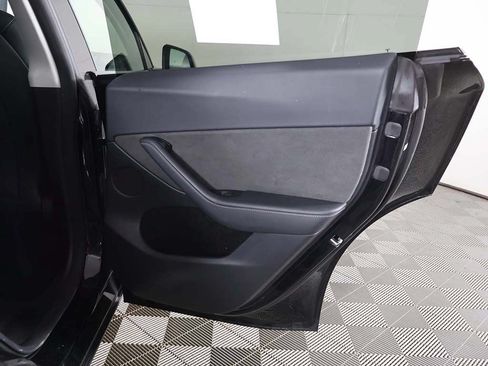 Used 2023 Tesla Model Y Performance AWD/4WD image 27
