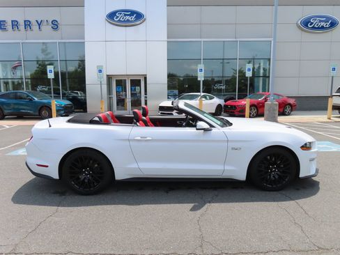 Used 2019 Ford Mustang GT Premium w/ GT Performance Package RWD image 7