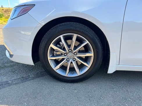 Used 2020 Acura TLX image 28