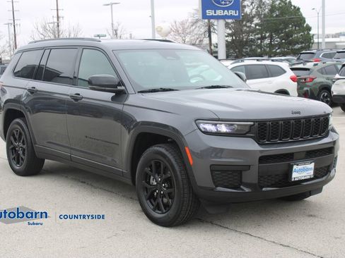 Used 2024 Jeep Grand Cherokee L Laredo AWD/4WD image 3