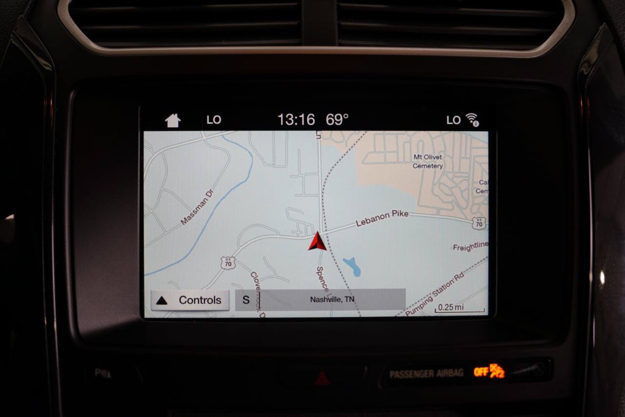 Used 2018 Ford Explorer XLT w/ Equipment Group 202A AWD/4WD image 20