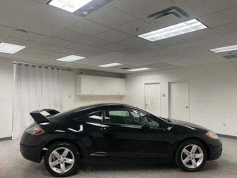 Used 2008 Mitsubishi Eclipse GS image 4