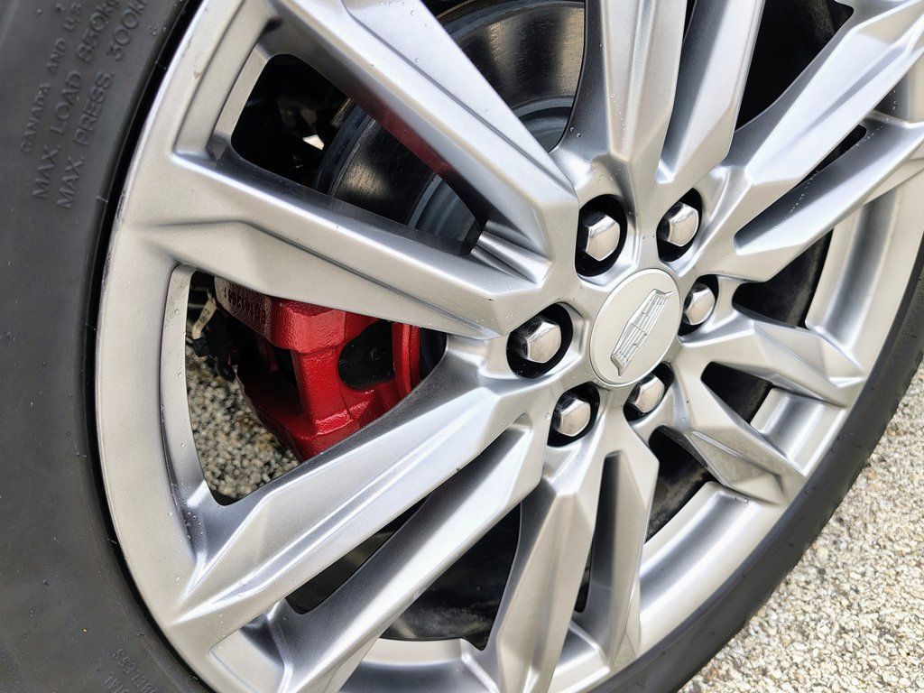 Used 2023 Cadillac XT5 Sportv AWD/4WD image 12